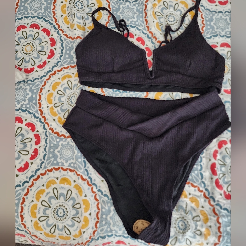 Ribbed Two-Piece Bikini Set